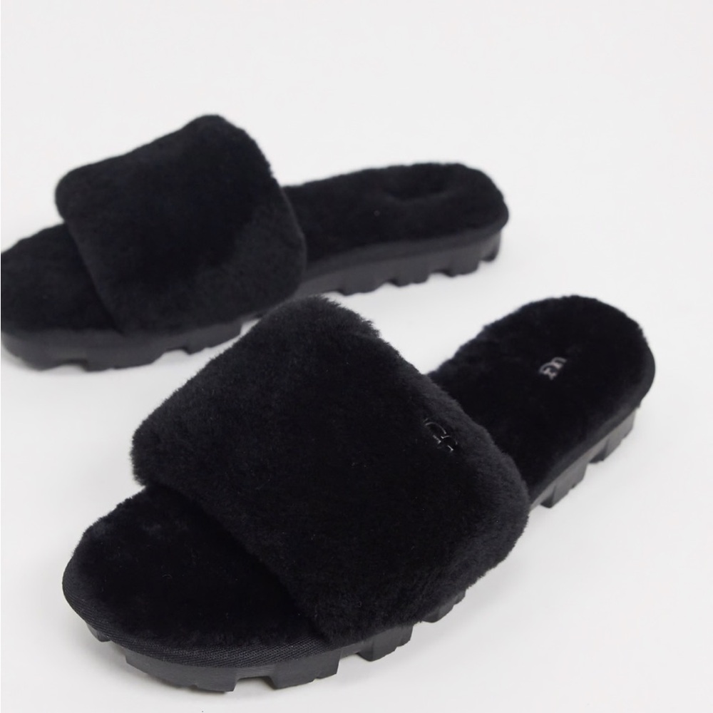 NWB UGG Black Cozette Fluffy Fur Slippers Size 5
